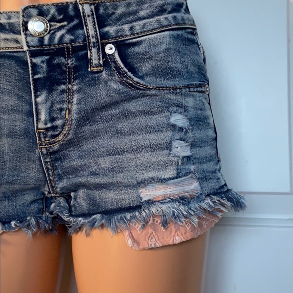 AE SUPER STRETCH SHORTIE WITH LACE POCKET - Picture 4 of 7